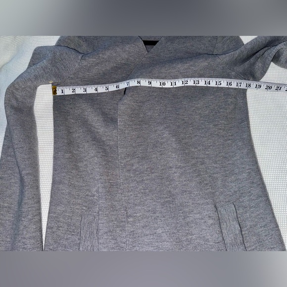 MICHAEL KORS wool blend gray Cardigan size small - Picture 11 of 16